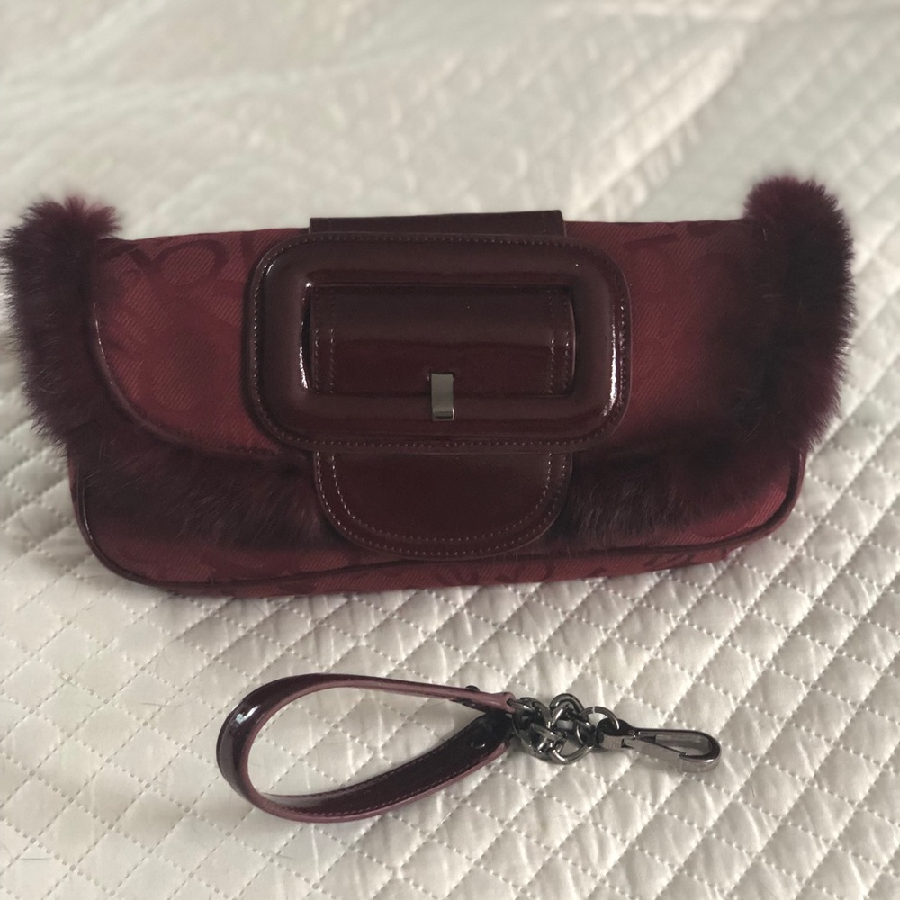 NWT. BEBE Jaco/Pat/FurClutch